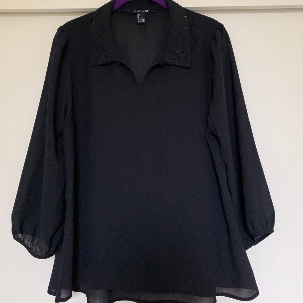 Forever 21 blouse with sparkly collar
